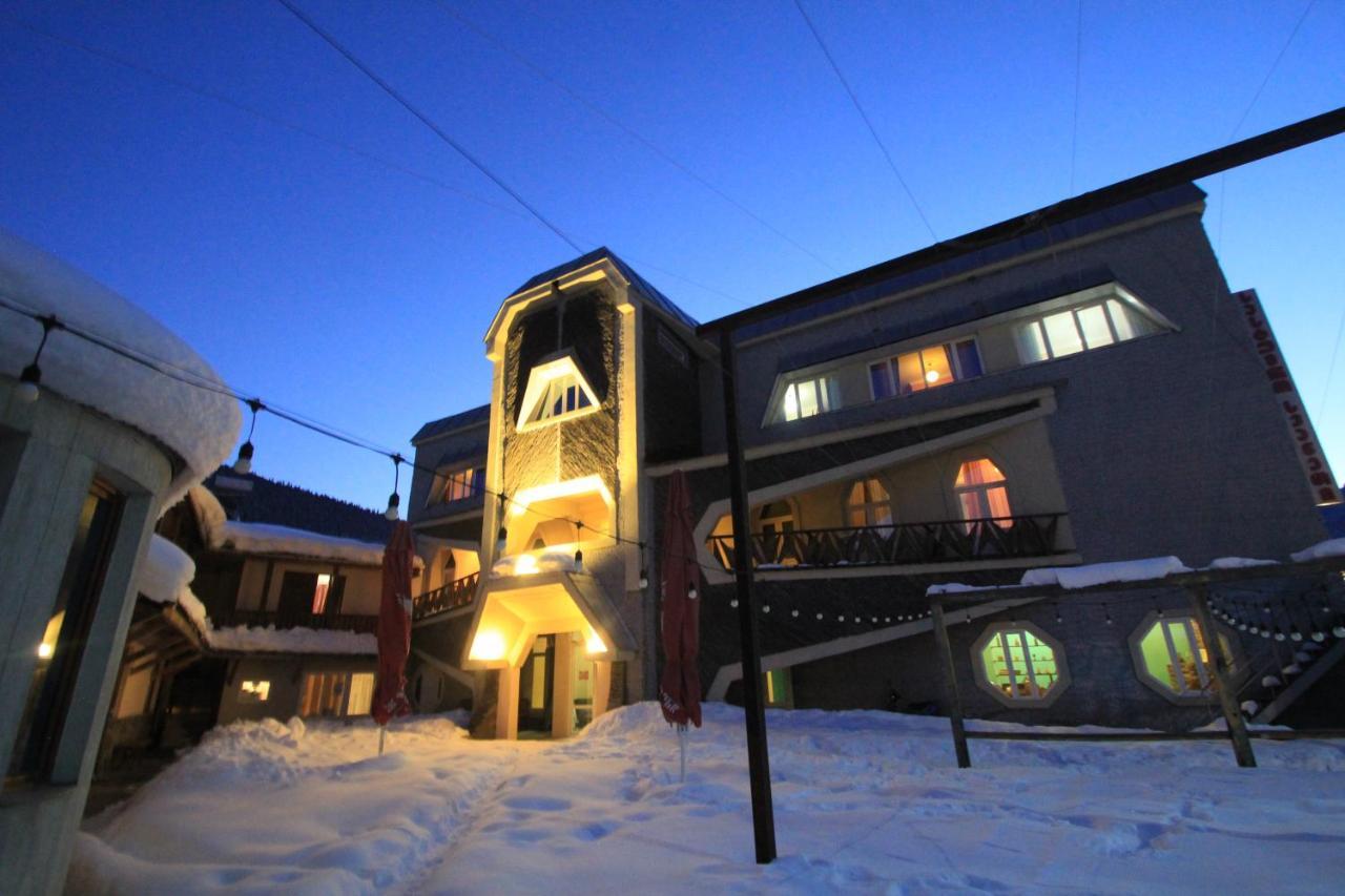 Hotel Svaneti Mestia Exterior foto